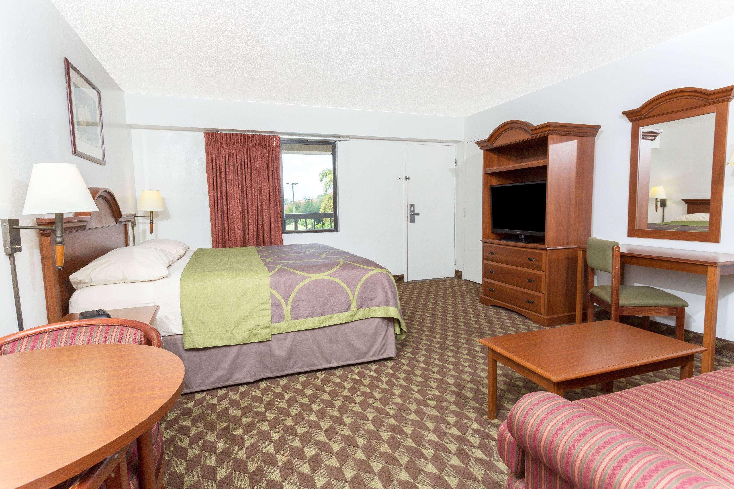 Super 8 By Wyndham Riviera Beach West Palm Beach Buitenkant foto