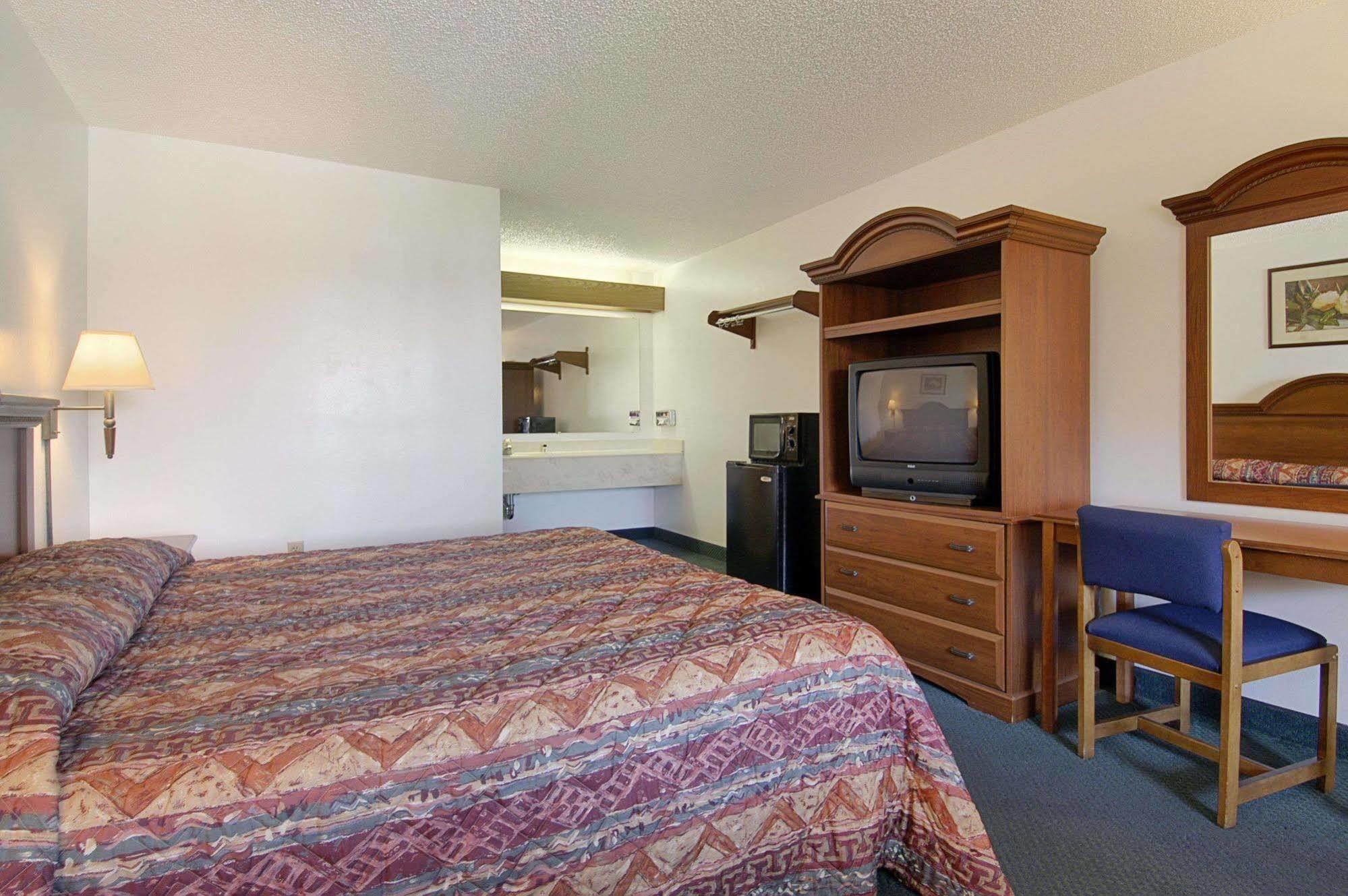 Super 8 By Wyndham Riviera Beach West Palm Beach Buitenkant foto